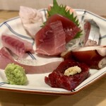はすや - 刺身盛合せ（一人前）接写