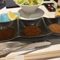 黒毛和牛焼肉きっしゃん 北新地店 - 醤油、胡麻醤油、胡麻味噌だれ