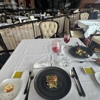 RESTAURANT DAZZLE - 