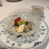 ワキヤ 一笑美茶樓 - ホタテとイカの炒め
