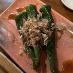 浜海道 - ししとうを鰹節たっぷりで、素揚げ？