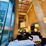 ワイン＆ダイニング デーメテール - 