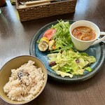 バルバルキッチンアメリ - 週替りランチ：ほたるいかとキャベツの炒め物＆ハッシュドビーフ(¥800)
