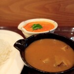 ホーカーズ - 2種盛りB（赤＋ポーク）