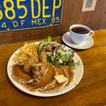 カフェ マチルダ - ハニーマスタードチキンパンケーキ