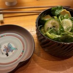 こやうら - アボカドのエスニック漬け