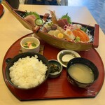 海色 - 料理写真:海色・舟盛定食（大盛）2178円