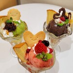 米粉カフェ choo-dot - 新メニュー　パフェ！シフォンケーキと米粉のサブレがのってます