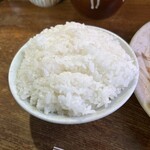 とんかつ かつせい - ご飯大盛り。宮城米ササニシキ。ふっくら粒立ち良く美味しいです。