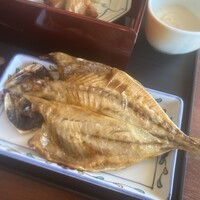 日本料理 初海 - 