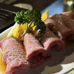 ヤキニク キナシ - 