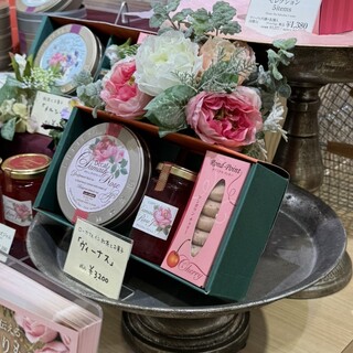 LUPICIA - 上野 LUPICIA - 上野 LUPICIA】店舗案内 | 世界のお茶専門店 ルピシア