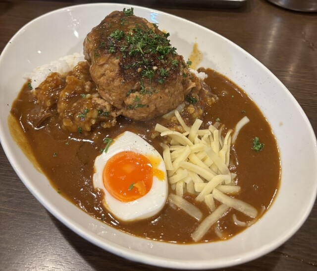 カレーです 激辛チキンカレー 2.05KM - セブンイレブン | 辛メーター