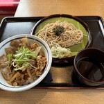 山田うどん - 料理写真: