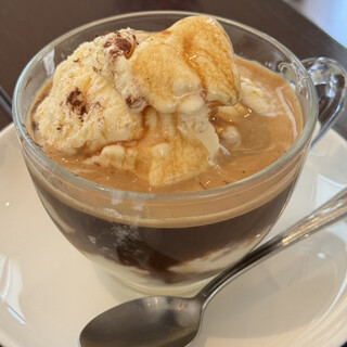 ハウスメイド珈琲ファクトリー ローストカフェ_0