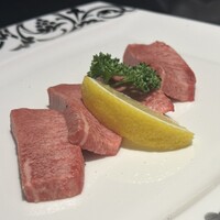 仙台牛焼肉 花牛 - 