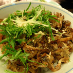 懐石 辻留 - 醤油で焼いたはもの皮がたっぷり！