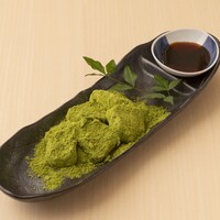 抹茶と黒蜜のわらびもち