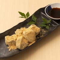 きな粉と黒蜜のわらびもち