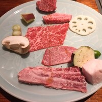 THE 雪月花 - 和牛５種盛りと季節の焼き野菜