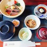 土佐料理 祢保希 新宿店 - 鰹のたたき定食
