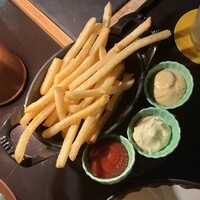 ザ タヴァン グリル＆ラウンジ - 