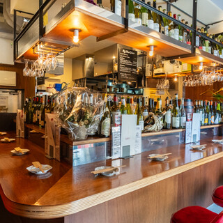 ワインとアテ bikini_1