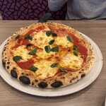 イタリア厨房 ベッラ・イタリア - マルゲリータピザ