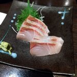 蕎麦切り くろ - 蕎麦切り くろ 「カンパチ刺し」