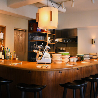 大人が集うお洒落な居酒屋◆女性のお一人さま、デートにもぜひ