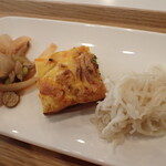 トーコーキッチン - 野菜のキッシュ 副菜二品