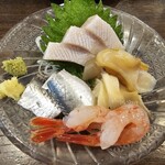 金町製麺 - 刺身盛り合わせ