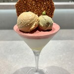 パフェ、珈琲、酒、佐藤 - 