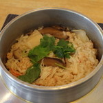 松月 - 料理写真:カニ釜飯