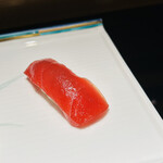 寿司栄 - マグロ漬け