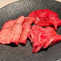 Yakiniku BarBies - 