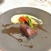 THE GRAND 47 - 肉料理: 黒毛和牛バヴェットのグリエ 軽いマデラソース
