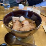 麺屋 梅ノ木 - ラーメン横から