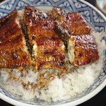 Robata Daikou - 鰻丼のアップ写真