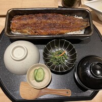 うなぎ四代目菊川 東京駅黒塀横丁店 - 
