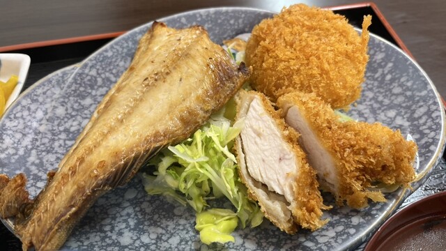 定食 おながま - 高瀬（食堂）の写真