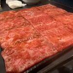 焼肉ホルモン 風土. - 和牛３種盛り
      ザブトン、シャトーロース、シャトーカルビ