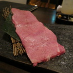 SATOブリアン - 鹿児島牛のタン元1