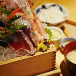 寿司ろばた 八條 - 枡盛り刺身定食 【上】(￥1,400)