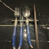 HIKARI - 