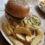 アームズ - ポテト大盛りサービスです