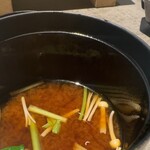 立ち喰い鮨 人人 - お味噌汁