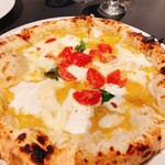 ピッツァ ジューシー - ジャッラ リコッタ