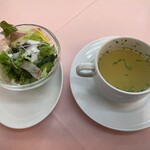 292238569 - サラダとスープ