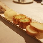 ウイズ - 再訪：パン盛り合わせ☆